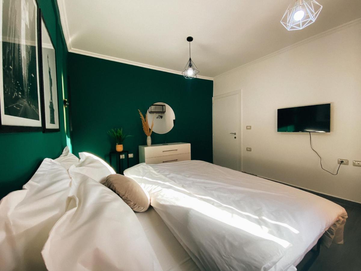 Blloku Area Modern App - The Nest Apartment Tirana Exterior photo