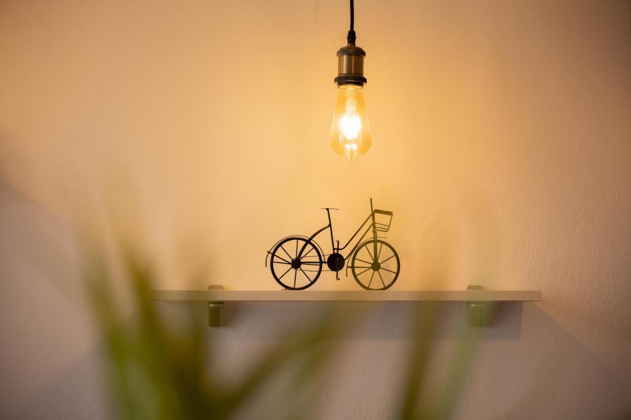 Blloku Area Modern App - The Nest Apartment Tirana Exterior photo